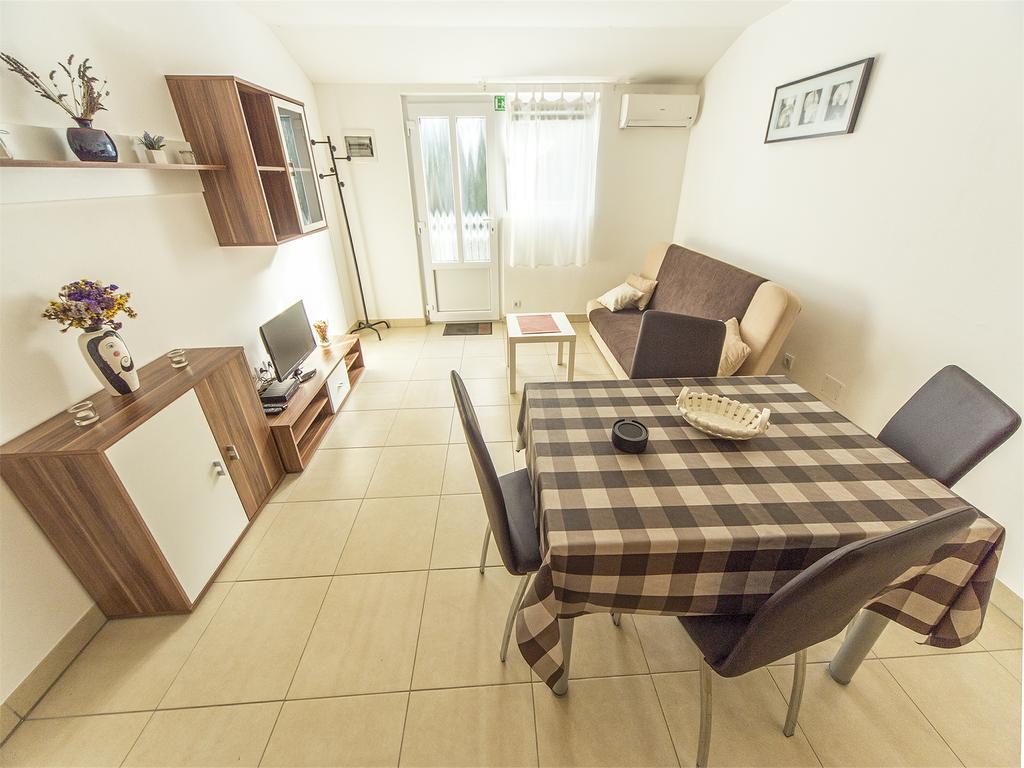 Apartments Katoro Relax Умаг Екстериор снимка